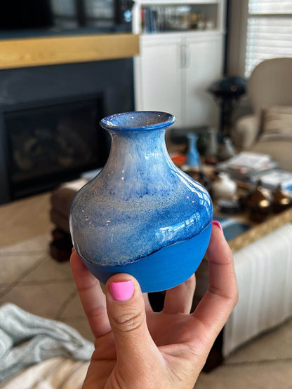 Pot #84 of 162 - Colored Porcelain Pot/Bud Vase