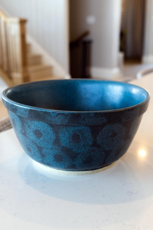 XL Hand-Ringed Decorative Stoneware Serving Bowl (Charcoal & Cerulean)